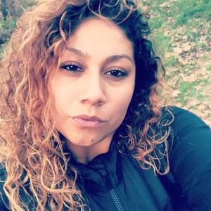 Meet your Posher, Lorena